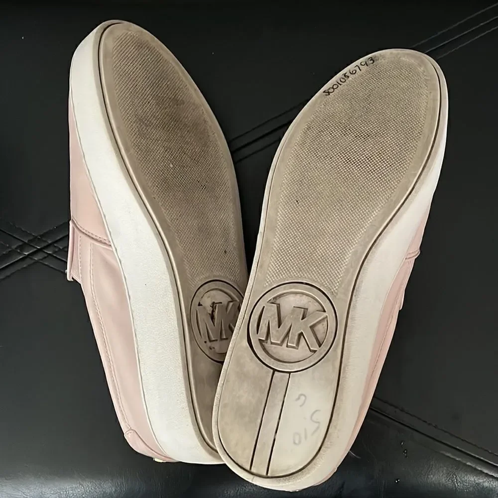 EUC WOMEN’S MICHAEL KORS TRENT SOFT PINK LEATHER SLIP ON SHOES SIZE 10